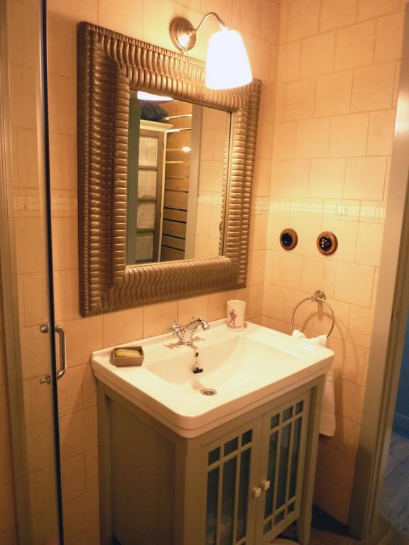 La Borda Del Zarrastiecho Villa Sallent De Gallego Phòng bức ảnh