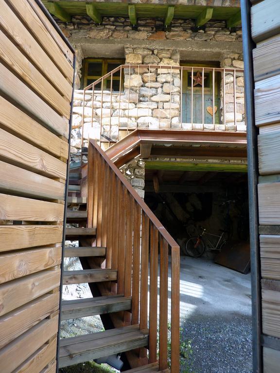 La Borda Del Zarrastiecho Villa Sallent De Gallego Phòng bức ảnh