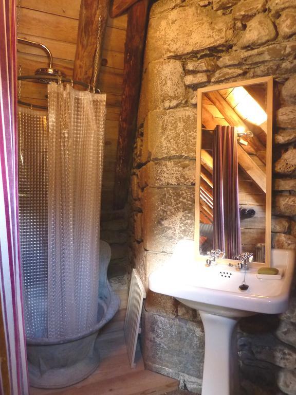 La Borda Del Zarrastiecho Villa Sallent De Gallego Phòng bức ảnh